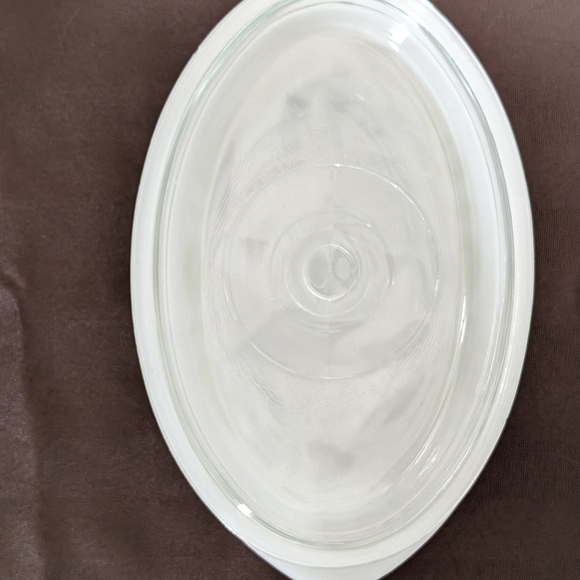 Glasbake Ovenware Casserole Dish - Picture 3 of 6